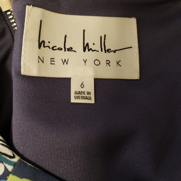 Nicole Miller abstract dress size 6 - Picture 14 of 16